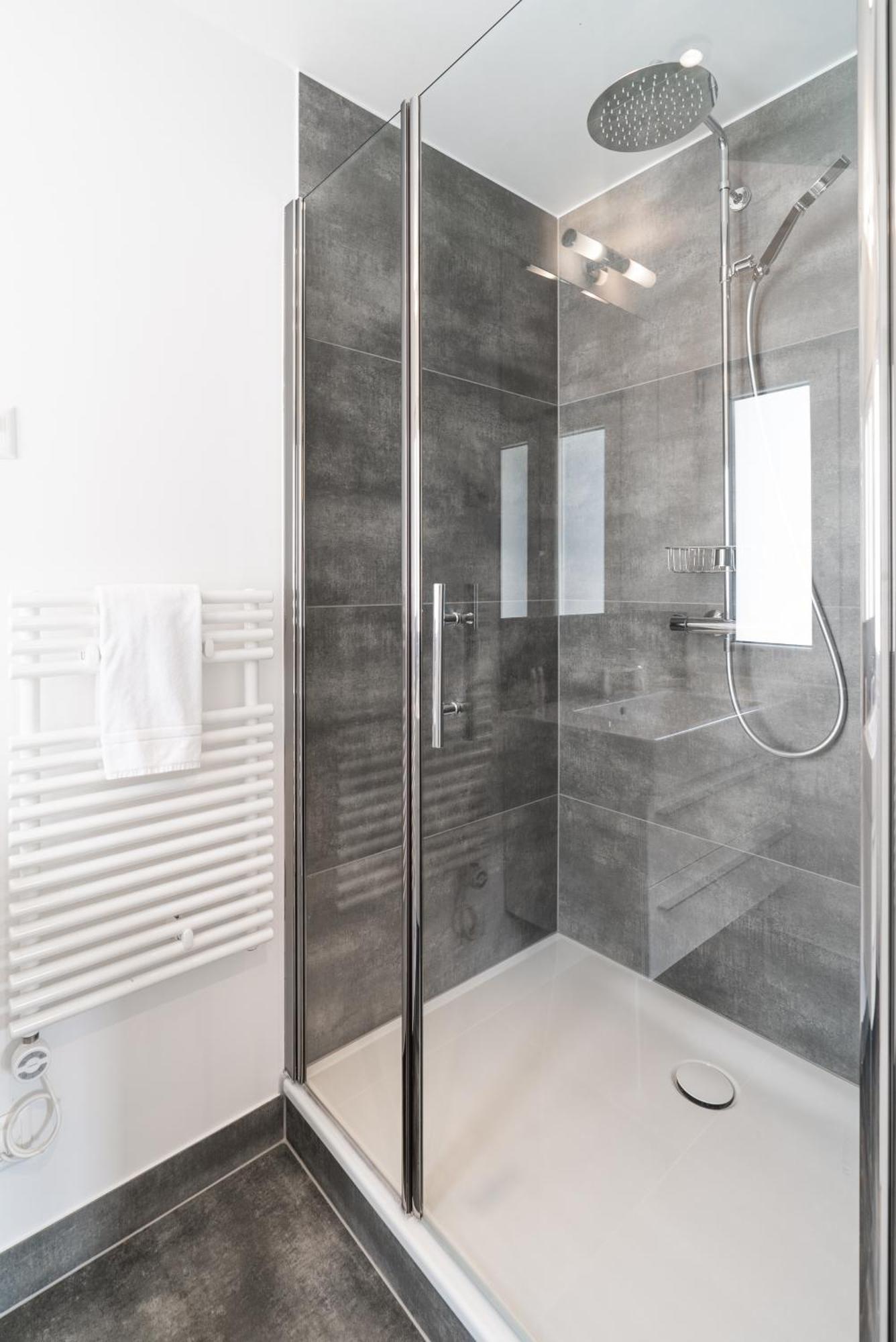 Haus Kirchplatz 4 By Zermatt Premium Apartments Ngoại thất bức ảnh